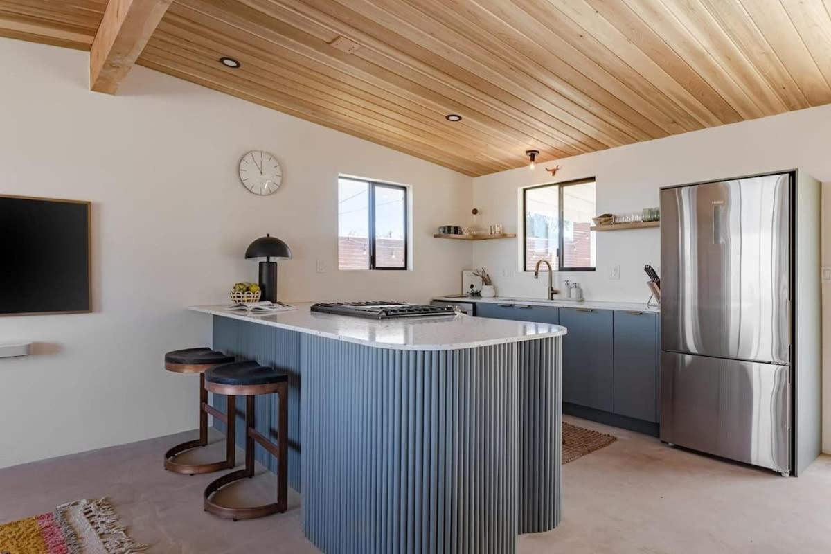 Joshua Tree - Le Tout Petit W Hot Tub Extérieur photo