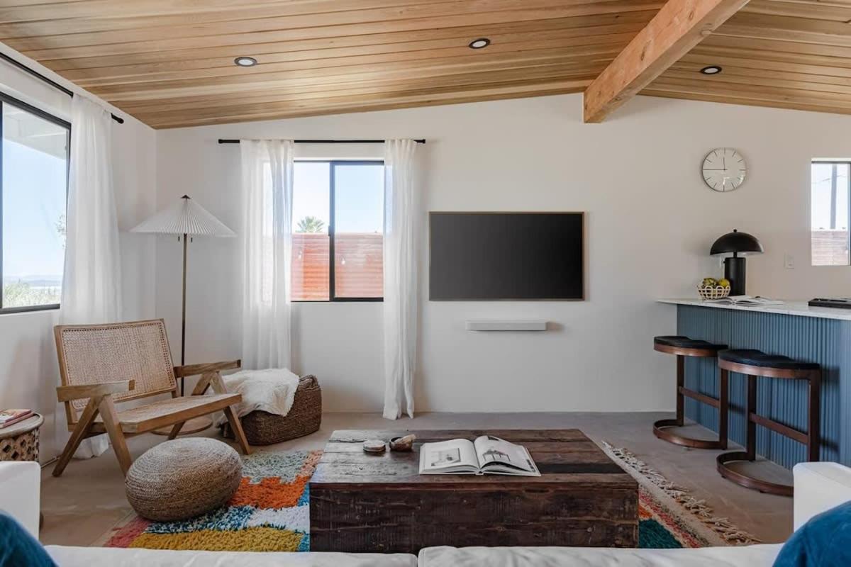 Joshua Tree - Le Tout Petit W Hot Tub Extérieur photo
